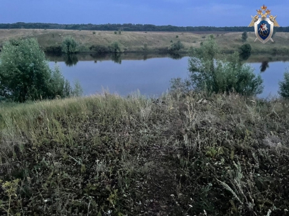В Спасском районе Нижегородской области по факту гибели мужчины в озере проводится доследственная проверка (Фотографии)