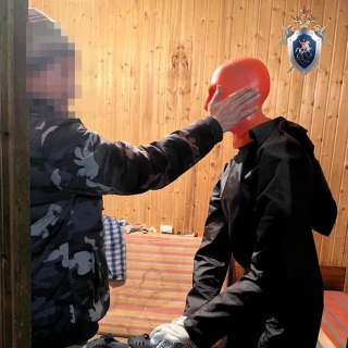 В Воротынском районе Нижегородской области мужчина подозревается в жестоком избиении сожительницы (Фотографии)
